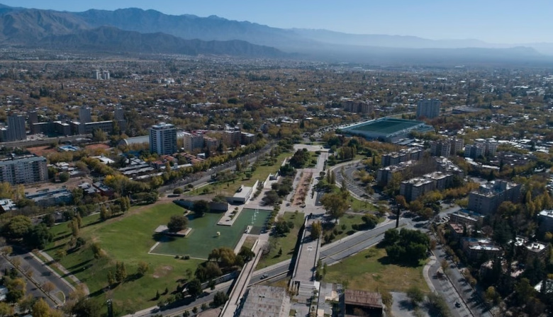 Mendoza redujo su deuda y recupera margen para financiar inversiones