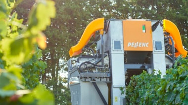 Llegan a Mendoza las vendimiadoras Pellenc Grapes’ Line: innovación y eficiencia para la cosecha de uva