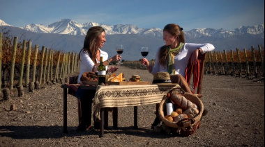 La inteligencia artificial llega al enoturismo: una asistente virtual que impulsa las ventas de vino