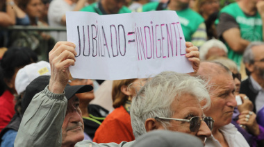 Caputo minimiza la crisis previsional y relativiza ingresos de jubilados: ¿una visión alejada de la realidad?