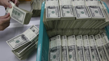 Reservas, inflación y fuga: las razones detrás de la presión sobre el dólar