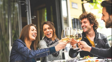 Opciones gourmet y vinos premium para celebrar el Día del Amigo en Mendoza