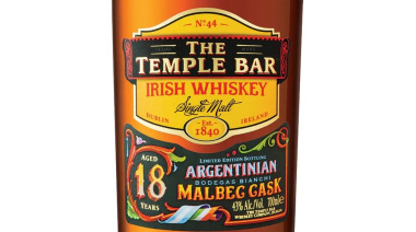 Bodegas Bianchi y The Temple Bar presentan un whiskey irlandés terminado en barricas de Malbec