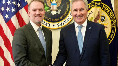 Milei y Trump estrechan vínculos con un entendimiento comercial aún incierto