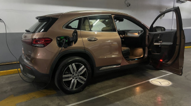 Grupo Huentala impulsa el turismo sustentable con autos eléctricos premium y una alianza estratégica en Mendoza