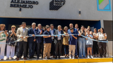 Maipú inaugura su primera escuela construida con fondos municipales y suma plazas para alumnos