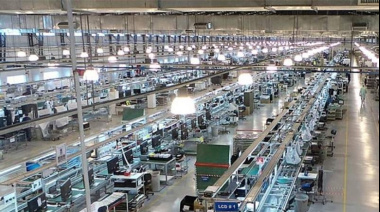 Industria en alerta: cae la confianza y crece el riesgo de despidos en 2026