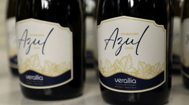 Verallia presentó Sparkling Azul y suma un nuevo envase para espumantes premium