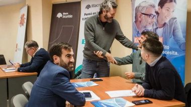 Las empresas toman crédito, las familias todavía esperan