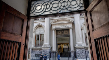 Milei busca encadenar al Banco Central y al Congreso bajo la lógica del ajuste permanente
