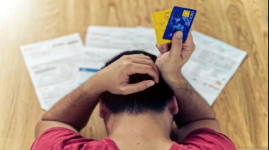 Morosidad y dólar atrasado: las nuevas alertas sobre la economía argentina que Milei Ignora