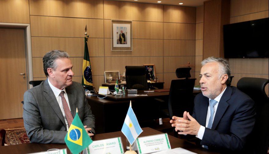 Mendoza avanza en acuerdos estratégicos con Brasil para exportar potasio y atraer inversiones mineras