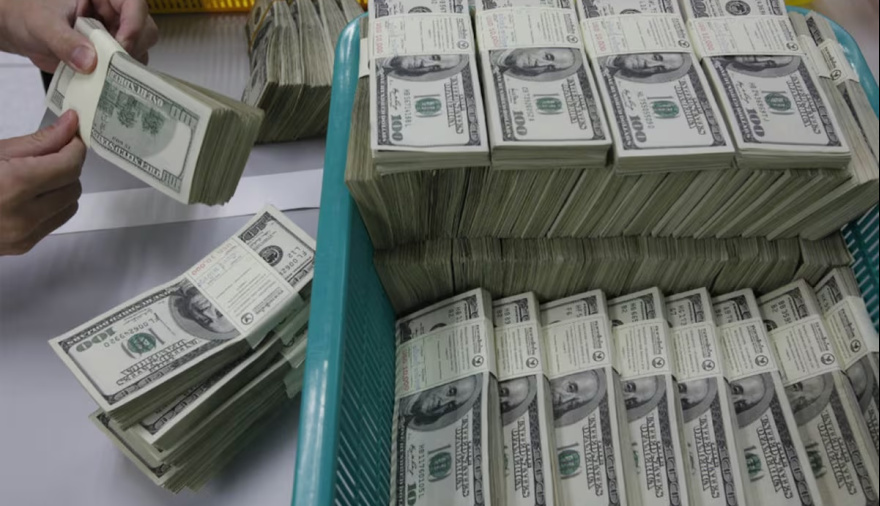 Reservas, inflación y fuga: las razones detrás de la presión sobre el dólar