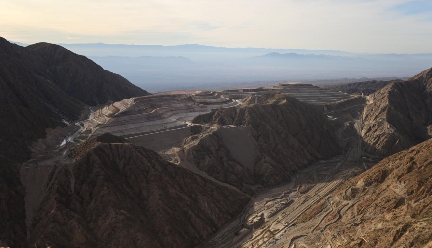 Minas Argentinas obtiene calificación A+ y consolida su recuperación financiera