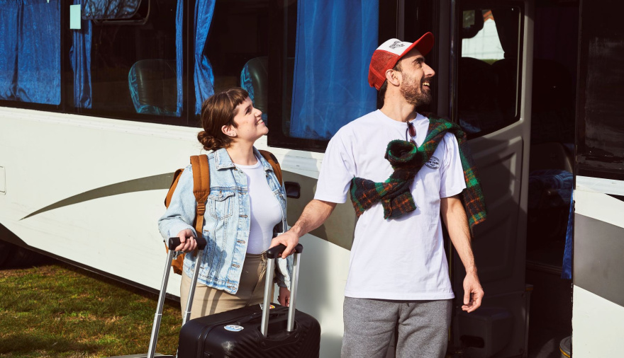 Viajar por Argentina con más tranquilidad: Plataforma10 suma cobertura gratuita en pasajes de micro