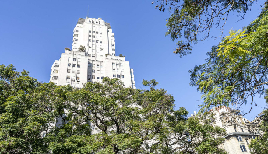 El mercado inmobiliario premium vuelve a apostar por activos patrimoniales como el Edificio Kavanagh