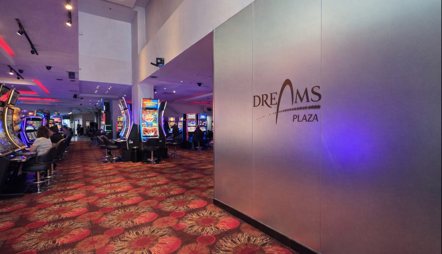 El casino del Hyatt se reinventa en Mendoza: menos juego y más experiencia para competir en un mercado en crisis