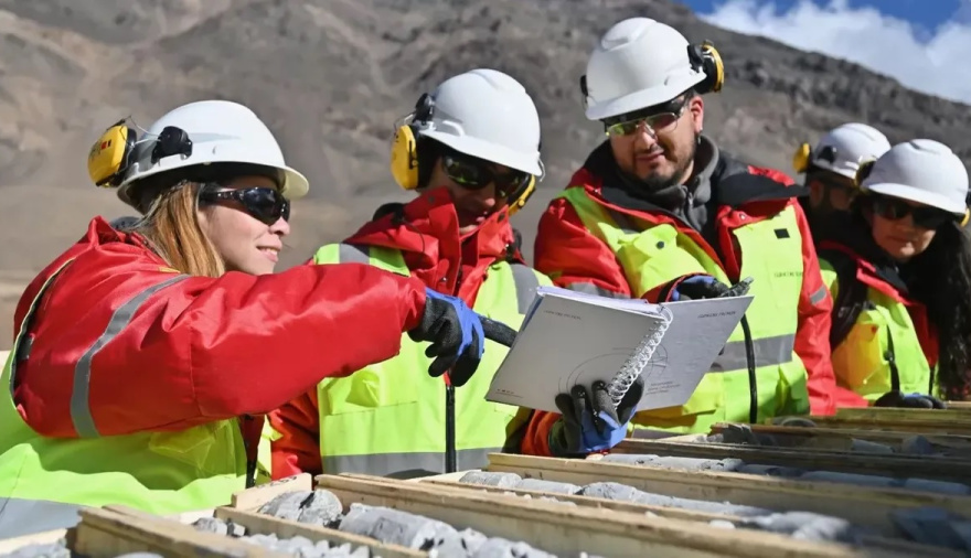 Minería en Argentina: la escasez de talento amenaza sostener el boom del litio y el cobre