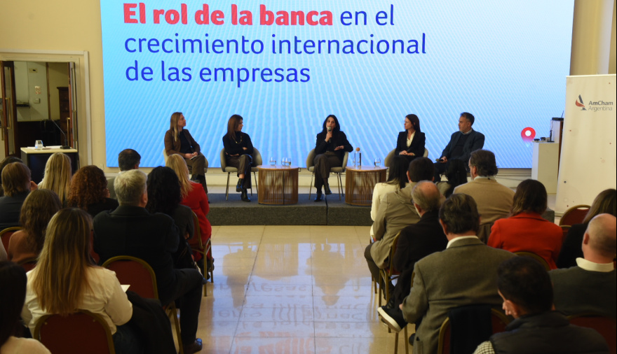 Mendoza busca fortalecer a sus empresas para que puedan vender sus productos al mundo