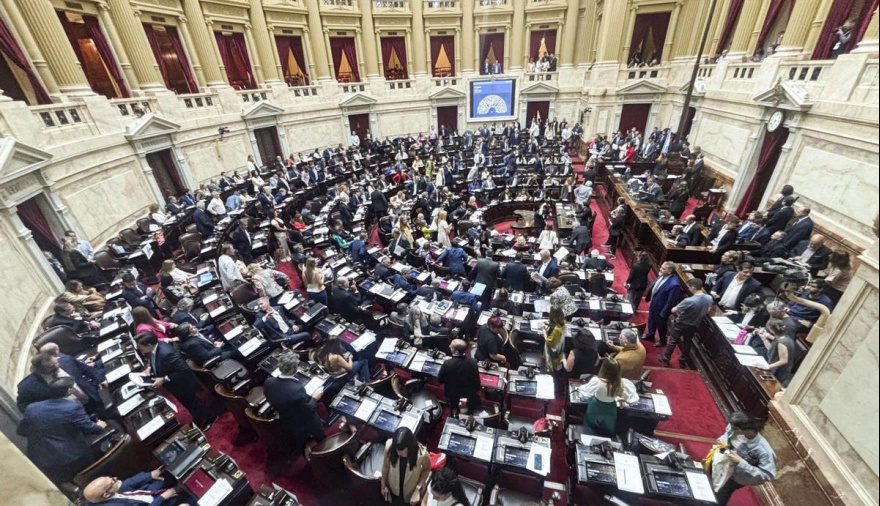 Presupuesto 2027: Milei promete menos inflación y más crecimiento, pero enfrenta dudas en el Congreso