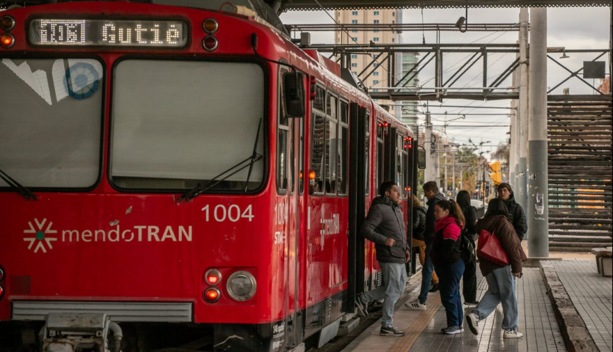 Metrotranvía al aeropuerto: Nación aprobó el acuerdo, pero Mendoza deberá pagar las adecuaciones