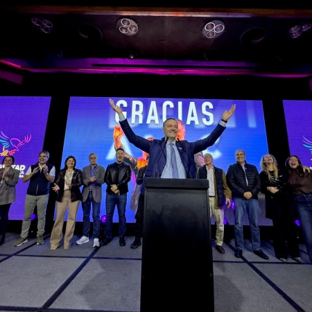 El triunfo de Adorni fortalece a Milei y mejora las expectativas del mercado financiero