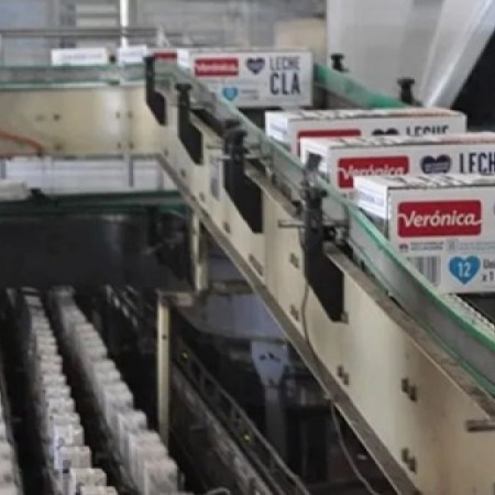 Crisis PYME: paralizan sus actividades Lácteos Verónica y la metalúrgica Futura
