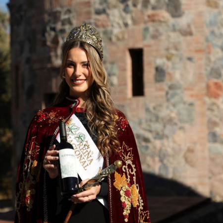 Verallia presenta la botella “Burdeos Alejandrina”: innovación sustentable en homenaje a la Reina 2025