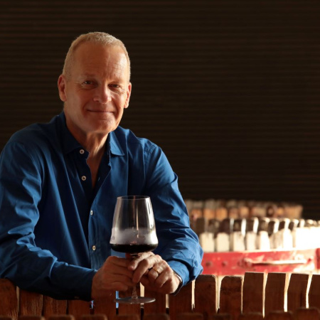 Más allá del Malbec: las nuevas joyas del vino argentino según Tim Atkin