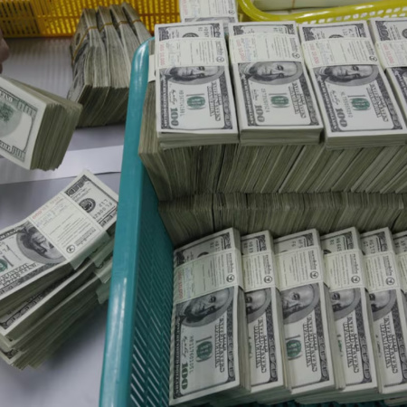 Reservas, inflación y fuga: las razones detrás de la presión sobre el dólar