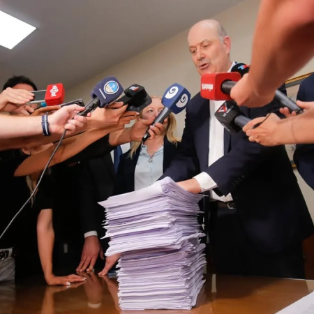 Desregulación vitivinícola: fuerte choque entre Sturzenegger y los viñateros mendocinos