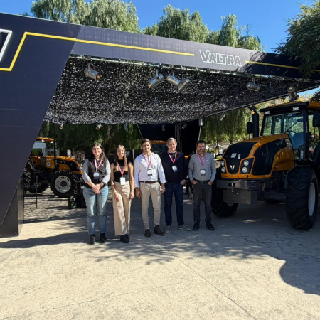 Sitevinitech 2026: Valtra presentó tractores inteligentes y soluciones para el agro regional