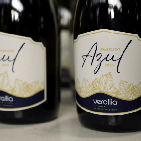Verallia presentó Sparkling Azul y suma un nuevo envase para espumantes premium
