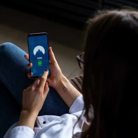 Selfies, filtros y redes sociales: qué datos personales cedemos sin darnos cuenta