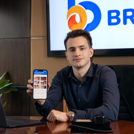 Brevis, la app mendocina que conecta usuarios con plomeros, gasistas y otros oficios en minutos