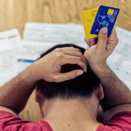 Morosidad y dólar atrasado: las nuevas alertas sobre la economía argentina que Milei Ignora