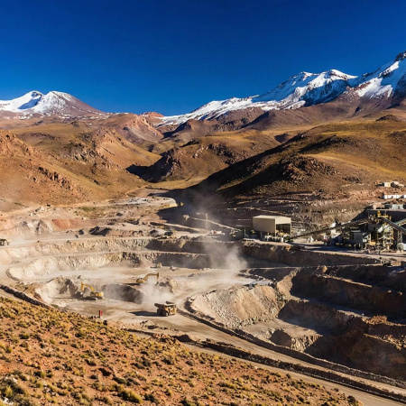 La Universidad de Congreso impulsa un foro sobre minería y desarrollo sostenible