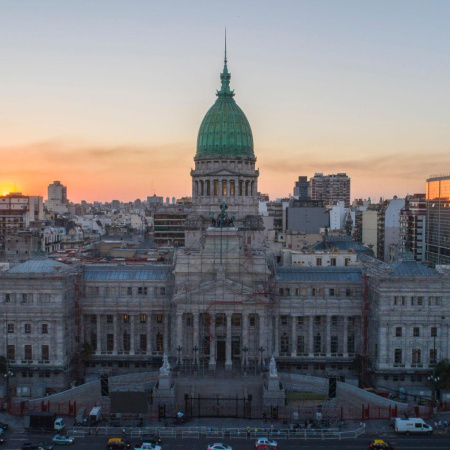 Propiedad privada: los cambios que el Senado debatirá en expropiaciones, desalojos y tierras incendiadas