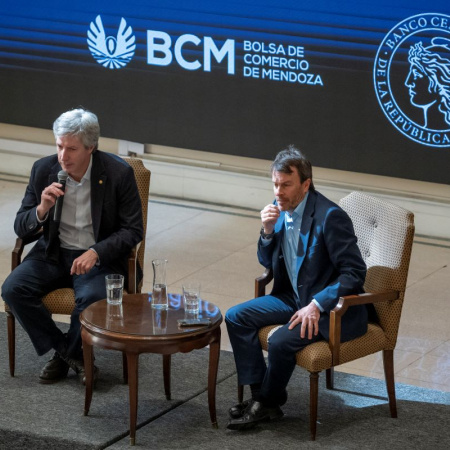 Bausili defendió en Mendoza el programa económico y la acumulación de reservas del Central