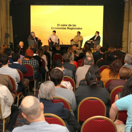 Fundación Pensar debatió estrategias para fortalecer el desarrollo productivo de Cuyo