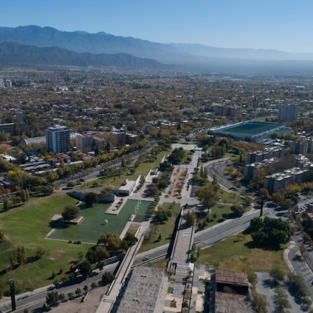 Mendoza redujo su deuda y recupera margen para financiar inversiones