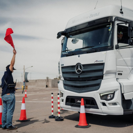 Mendoza definió a los primeros cinco finalistas del concurso de conductores de Mercedes-Benz
